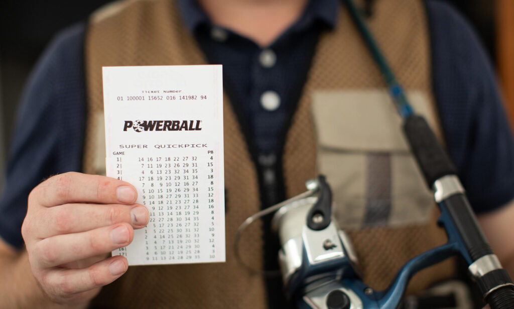 Powerball Winner Deletes Email and Stumbles on $50 Million